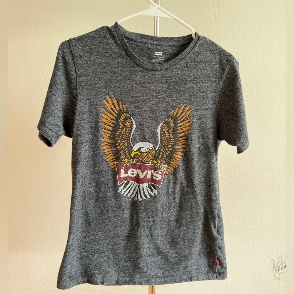 Levi’s Teeshirt, size xs, mint condition